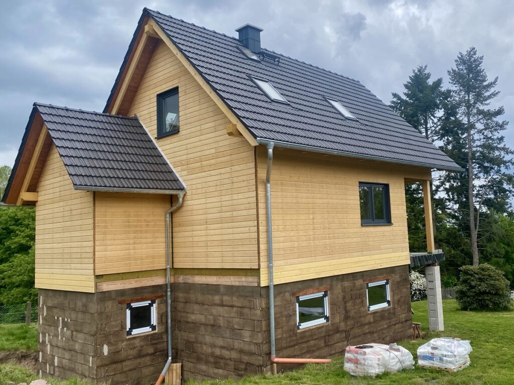 DE Holzhaus Tambach Dietharz 01